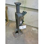 Simplex 20-Ton Cap. Tow Jack