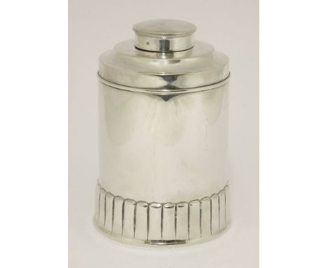 An American silver humidor, R Blackinton & Co., c.1930s,in the Art Deco style, detachable cover, gilt interior, 17cm high, 15