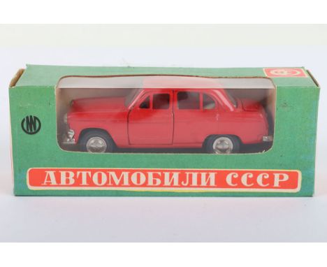 Novexport (Russian)  No A7 Moskvitch 403 Diecast Model, 1:43 scale, red body, black metal base, white interior, detailed whee