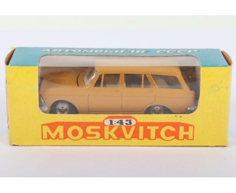Novexport (Russian) Moskvitch 426 Estate Car Diecast Model, 1:43 scale, tan body, metal base, off white interior, detailed wh