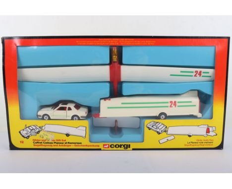 Corgi Glider and Trailer Gift Set 12, contains 345 Honda Prelude, cream/green body, red interior, chrome detailed wheels, wit