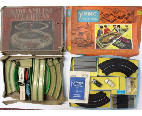 Triang: A boxed Triang Minic Motorways set, Reference M1504. Comprising: two vehicles and track, no throttles; together with 