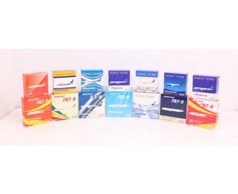 Platinum Series: A collection of fourteen (14) boxed 1:400 Platinum Series aircraft of various Boeing airlines. Original boxe