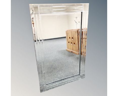 An all glass mirror 