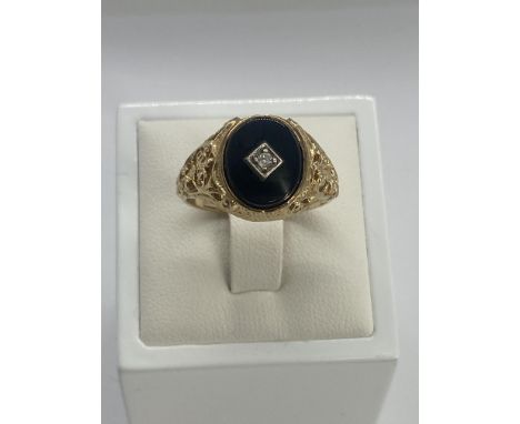 A 9ct yellow gold diamond signet ring, 4.3 grams