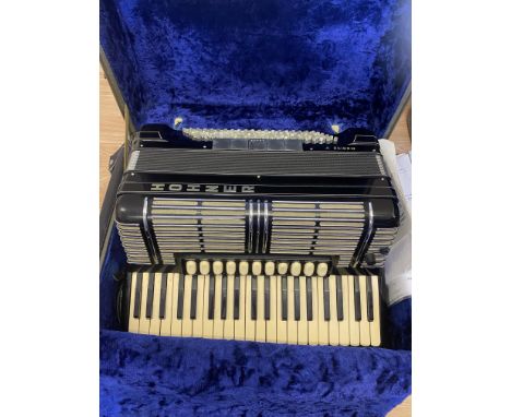 A Hohner button accordion, 120 buttons, Morino V, in great condition very original working condition, comes in large original