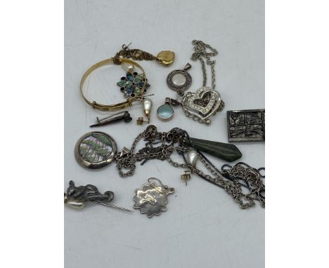A mixed lot of vintage silveer jewellery, pendant, brooch, pendant, including some rolled gold bangle and locket, 2x costume 