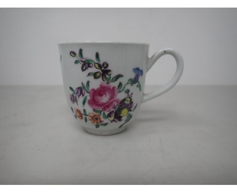 An early Worcester polychrome Tea Cup, floral painted in coloured enamels, and a quantity of 18/19th Century Cups, Tea Bowls 