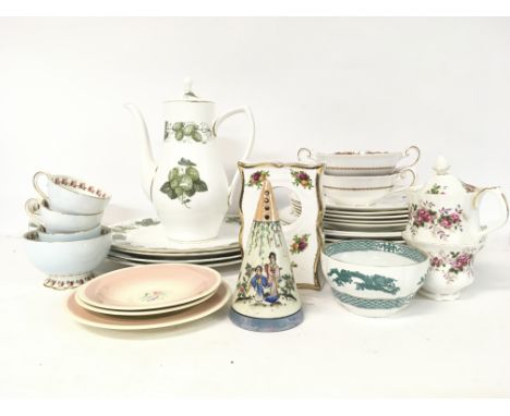 Collection of various ceramic dinner and tea set ware including Susie Cooper, Royal Albert, Tuscan, Worcester etc. NO RESERVE