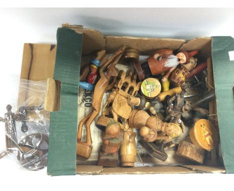 A box of vintage wooden items including various novelty figures etc. Shipping category C.