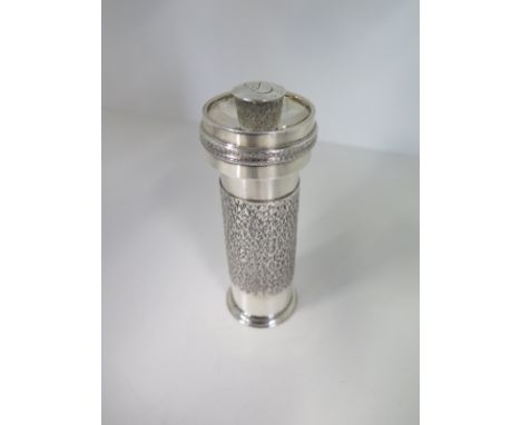 A silver pepper grinder - Height 13cm - Edinburgh 1992, maker JH - overall good condition 