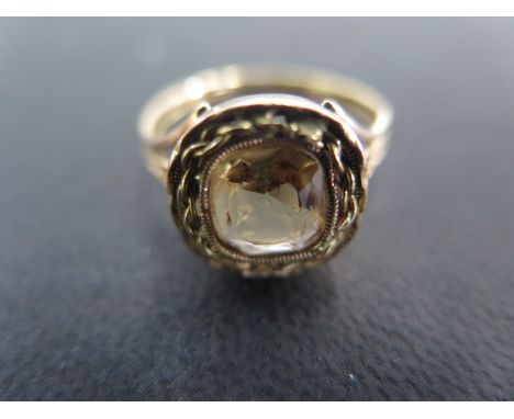 A presumed 18ct Victorian yellow gold citrine ring - the citrine being approx 7.6mm x 7.4mm x 3.8mm deep - ring size M - appr