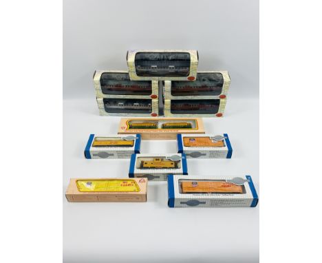Eleven carriages to include; Four Bachmann 'HO' scale silver series rolling stock carriages, two 'HO' scale international hob