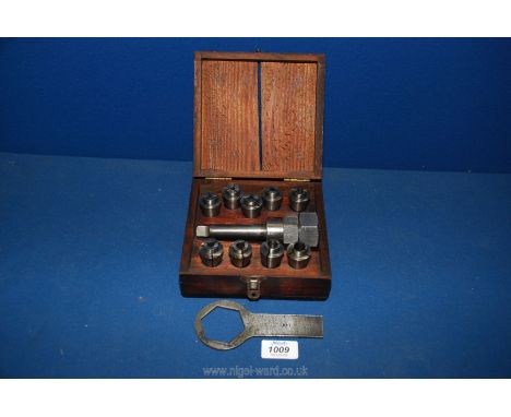 A boxed vintage 'Crown'  Morse Taper 2 Collet Chuck, together with 9 x HMD imperial sized collets. 