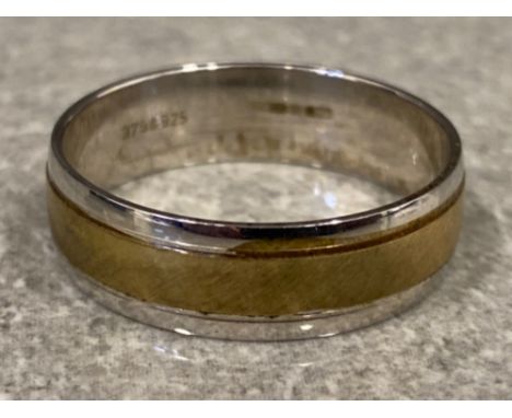9ct gold &amp; silver band ring, size 2, 5.8g gross