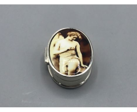 On oval shaped pill box with nude enamel panel 19.28g gross