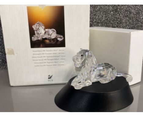 Swarovski Crystal glass ornament “the Lion” from the inspiration Africa 1993-1995 collection, with genuine Swarovski stand, b