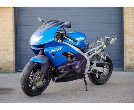 1999 Kawasaki ZX900-C2 Transmission: manualMileage:This Kawasaki was supplied by Wheelpower Bike Centre Ltd. in Raynes Park, 