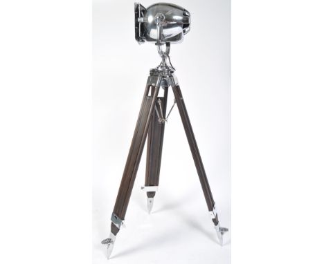 Strand Electric - Model 123 - a 20th century retro vintage industrial search light / theatre spot lamp light with barn doors 
