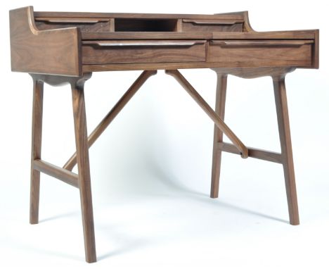 Edimass - AT16651 Desk - A contemporary solid walnut dressing table / vanity desk having a stepped top with small drawers and