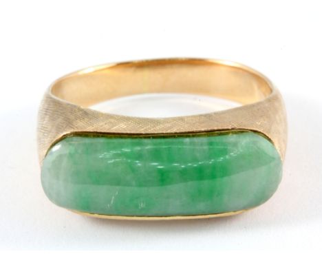 A gentleman's 14ct yellow gold jade set ring, (R).