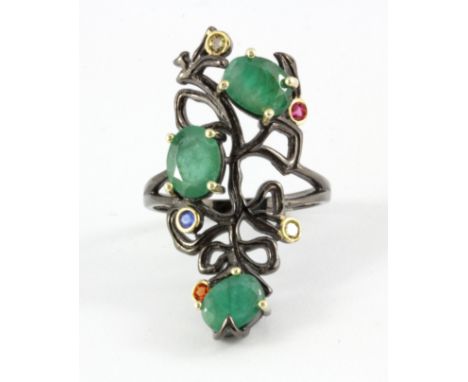 A Hana Maae designer 925 silver gilt emerald and other stone set ring, (Q.5).