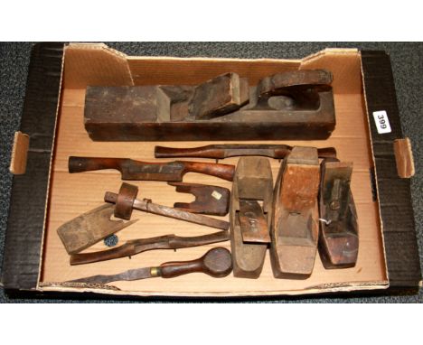 A quantity of vintage woodworking tools.