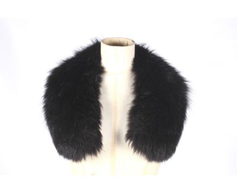 A vintage mink fur stole and a collar. The brown stole with a single clip fastening and lined in a brown silk blend, L160cm, 