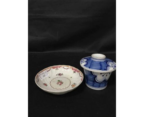 LOT OF JAPANESE CERAMICSalong with 19th century porcelain tea bowls and saucers