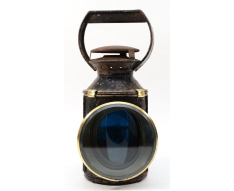 B.R. (M) three aspect hand lamp complete with burner marked BR.