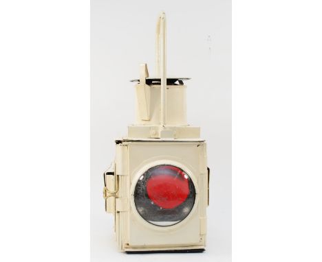White B.R. (W) side lamp, no burner.