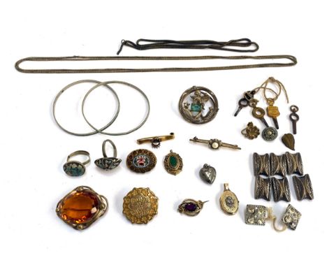 A mixed lot of jewellery to include Jewelcraft 'March' birthstone pendant; Victorian 'buckle' form brooch; micro mosaic brooc