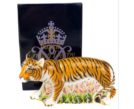 ROYAL CROWN DERBY Sumatran Tiger 2018 gold button first quality in original box.