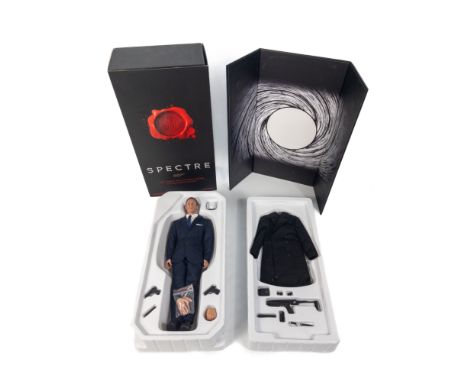 BLACKBOX 007 SPECTRE Daniel Craig 1/6th scale collectors edition figure still sealed in original packing , model number BB900