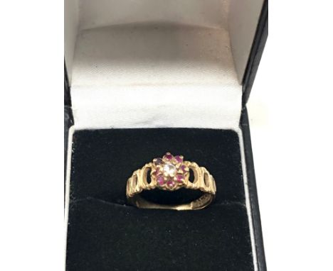 9ct gold diamond &amp; ruby cluster tree trunk texture ring (2.3g) 