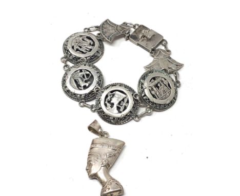 x 2 .850 egyptian silver jewellery including a panel bracelet (30g) 