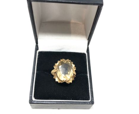 9ct gold vintage smokly quartz textured cocktail ring (4.1g) 