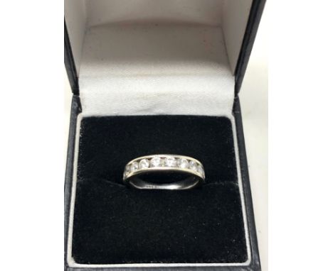 9ct white gold channel setting half-eternity ring (3.3g) 