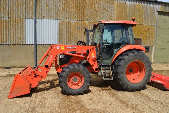 Kubota M7060 4WD tractor. Registration AY15 CZD. Date of first