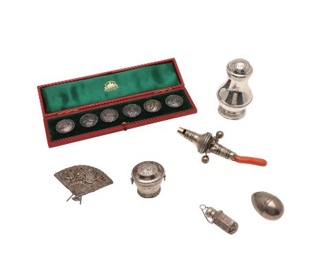 circular form, each with a salmon in a textured ground, makers mark "WG" only, contained in original fitted leather box, reta