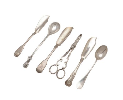 with scroll decoration and engraved with a crest, by Atkin Brothers, Sheffield 1895, together with three butter spreaders, a 