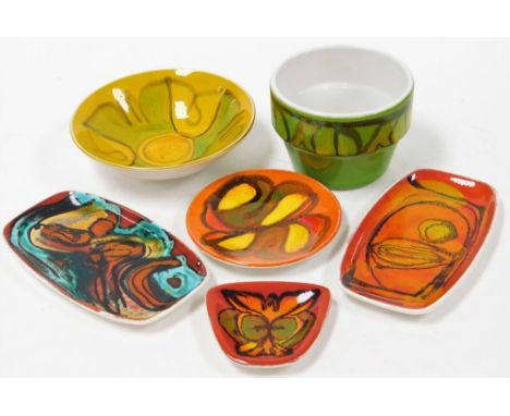 A group of Poole pottery, to include two oval dishes, circular pin dish, green bowl and a fruit bowl. (6) 