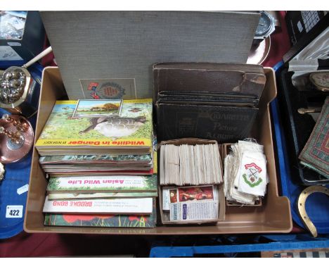 B.D.V. Silks Regiments, flags, cigarette and trade cards, Sheffield Independent Art Portfolio of War Leaders:- One Box