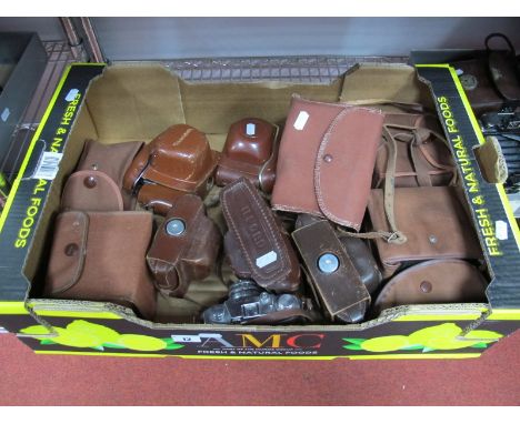 Twelve Cameras, including cased Braun Nurnbers Paxette Camera 1:2,8 45mm lens, Kodak six-20 'Brownie' Junior, Yashica Minster