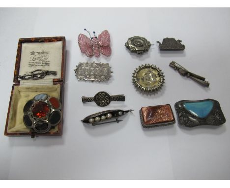 Ruskin Style Ceramic Inset Brooch, of Art Nouveau design, (lacking pin), together with Scottish hardstone inset brooch (damag