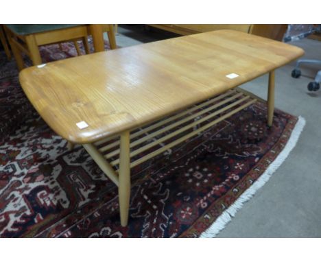 An Ercol Blonde model 459 elm and beech Windsor coffee table 