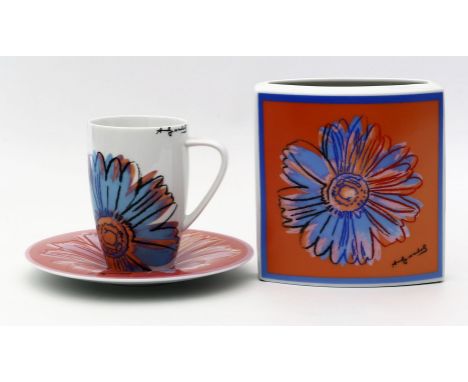 Warhol, Andy (1928 Pittsburgh/PA  – New York City 1987), nach Vase und Tasse mit Untertasse aus der Serie "Daisies" mit bunte