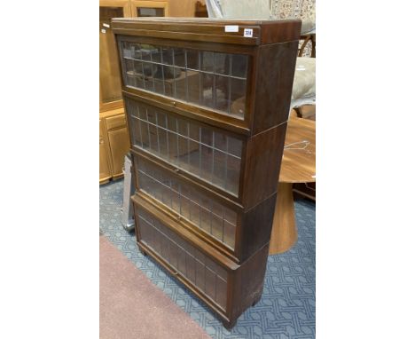 4 TIER GLOBE WERNICK