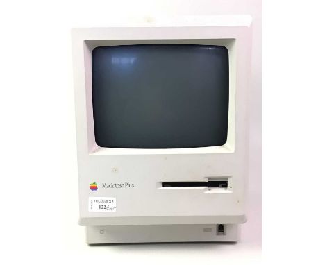 APPLE MACINTOSH VINTAGE COMPUTER, WITH AN IMAGE WRITER LQ PRINTER with various manuals