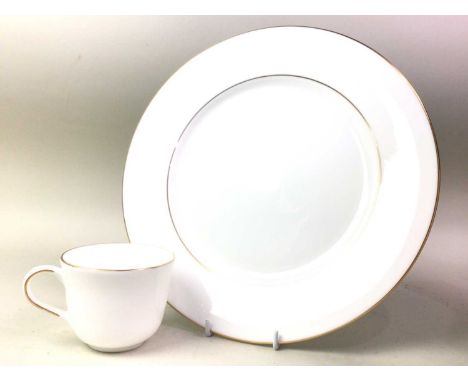 ROYAL DOULTON TEA SERVICE, SIGNATURE GOLD PATTERN  in original box